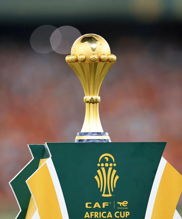 吴曦：在场上不知道其他场次的结果，现在只有做好自己（吴曦：赛场上不关心别处比分，关键是做好自己）