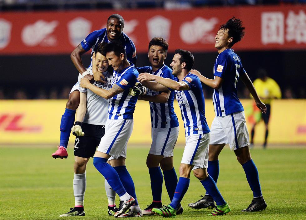 WTT总决赛：孙颖莎4-0横扫王艺迪，晋级八强（WTT总决赛：孙颖莎4-0零封王艺迪，强势挺进八强）