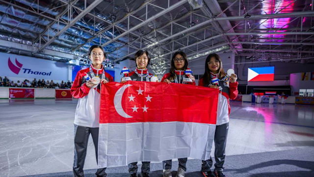 埃弗拉：希望英格兰球迷别再唱足球要回家了，感觉像是诅咒（埃弗拉建议英格兰球迷别唱“足球要回家”，称这像是一种诅咒）