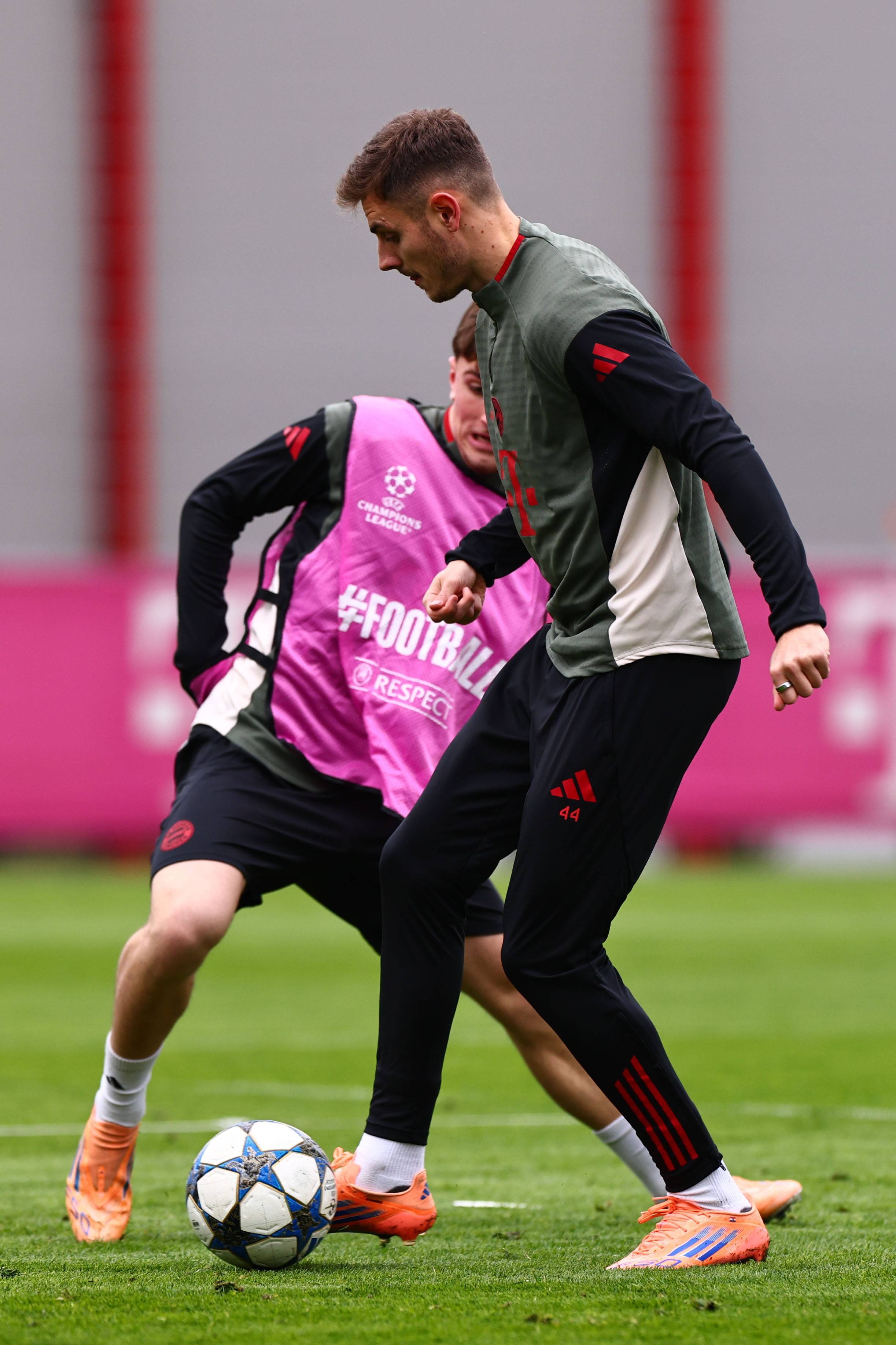 米体：尤文财报通过，确认亏损5800万欧元；科莫利进入董事会（米体：尤文财报获批，确认亏损5800万欧元；科莫利加入董事会）