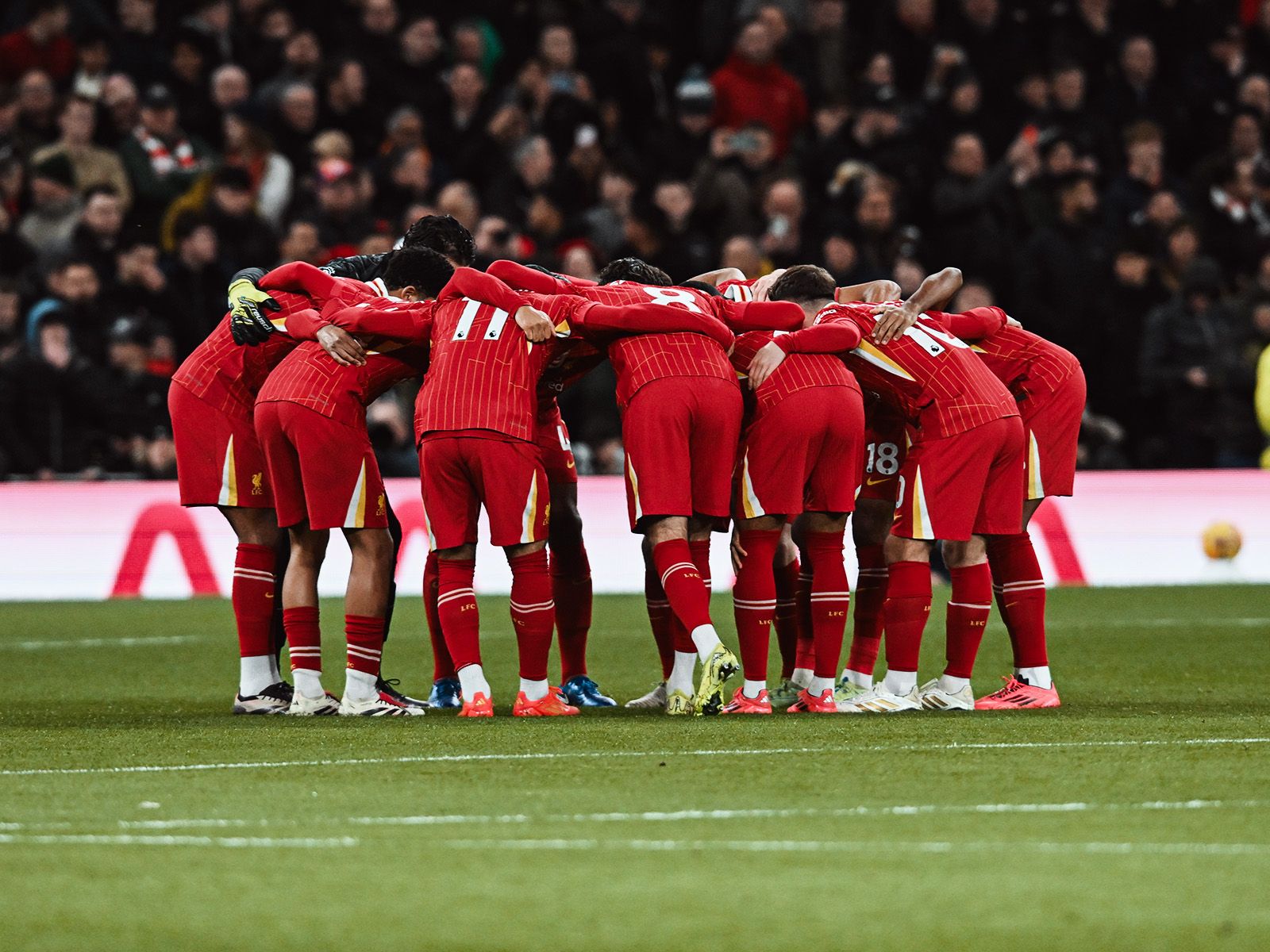 记者：中超收官战赛后，西海岸将为邵佳一举办告别仪式（据记者透露，中超末轮结束后，西海岸将为邵佳一举行告别仪式）