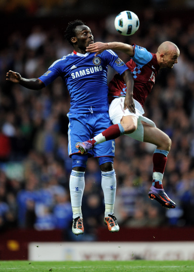 30号再续，弗林蓬社媒展示利物浦新赛季球衣（30号继续沿用，弗林蓬社媒晒利物浦新赛季球衣）