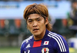 姆巴佩生涯4次对阵利物浦1胜3负，4场比赛仅打进1球（面对利物浦，姆巴佩生涯4战1胜3负，仅收获1球）